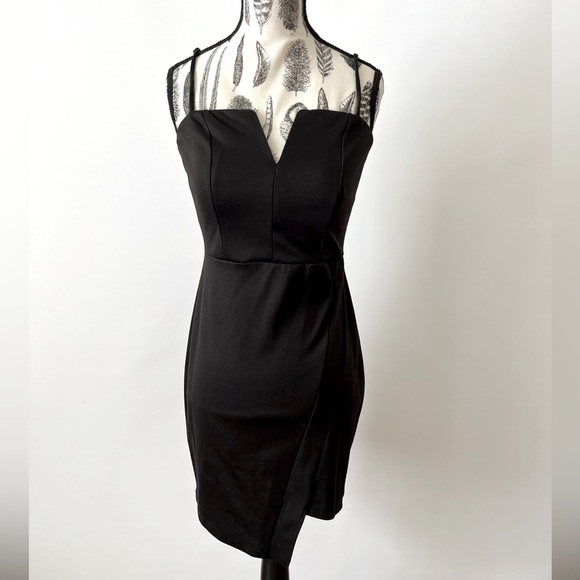 Black Guess dress - Picture 1 of 5